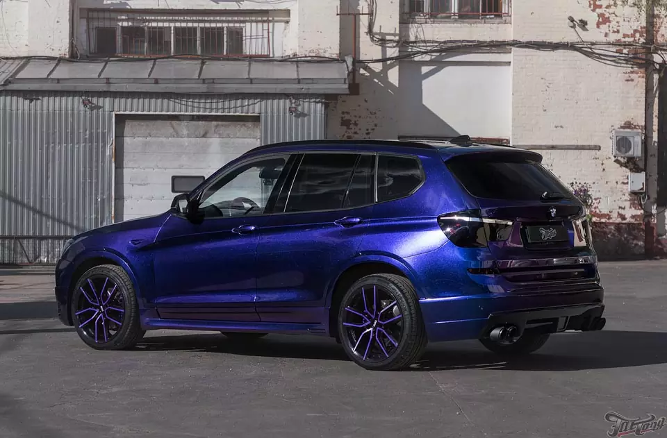 BMW X3. Полный окрас кузова в сине-фиолетовый перламутр.